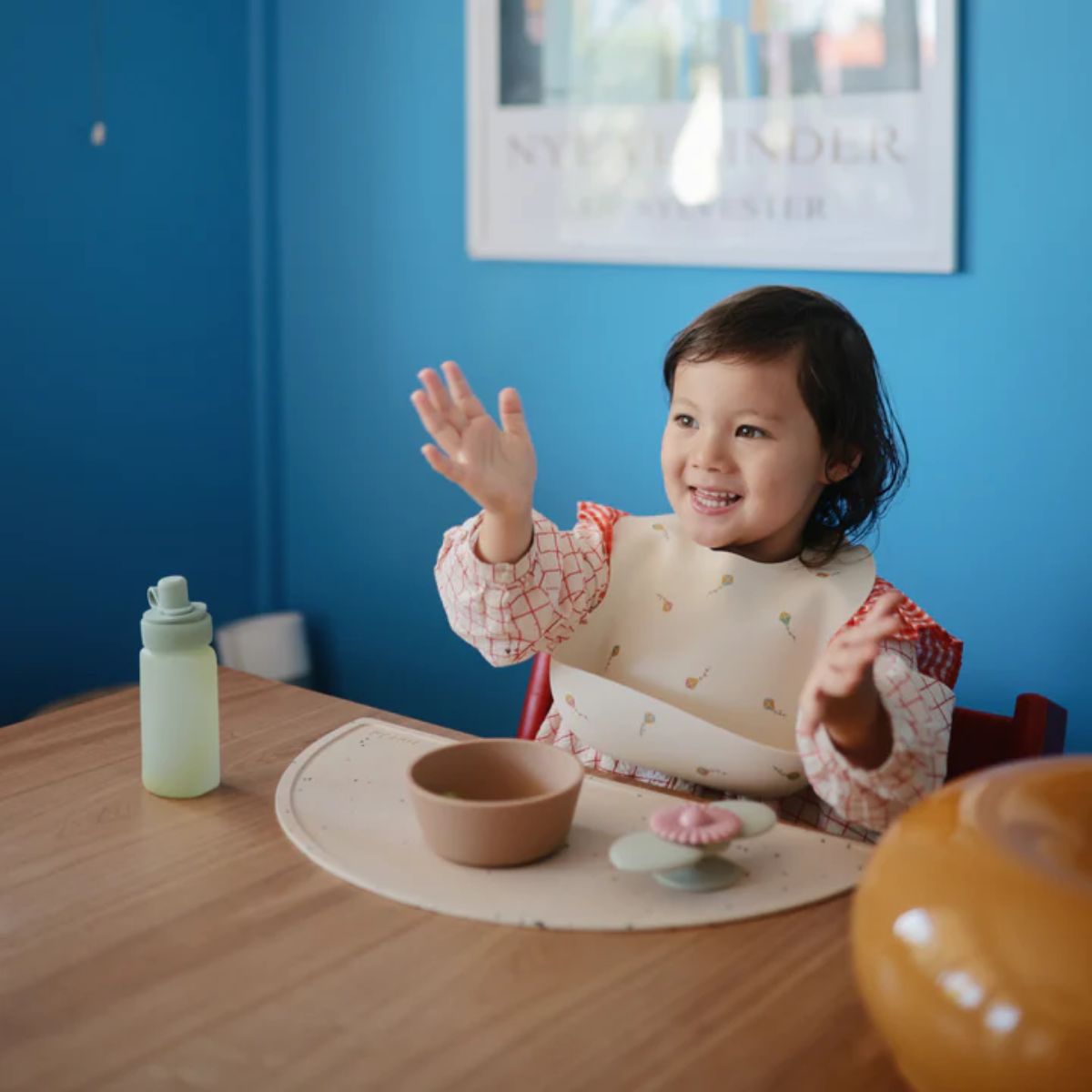 Mushie Silicone Suction Bowl - Natural