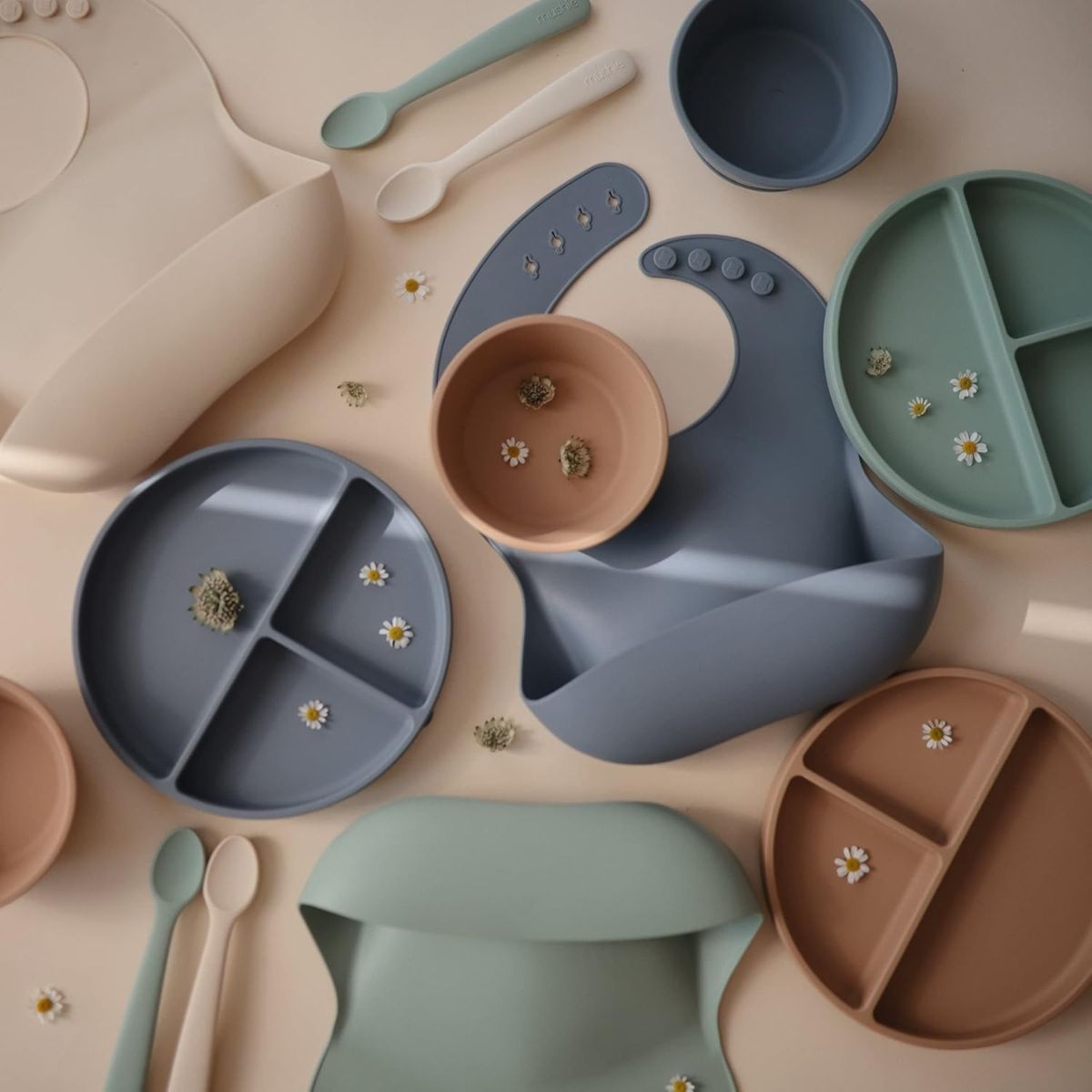 Mushie Silicone Suction Bowl - Tradewinds