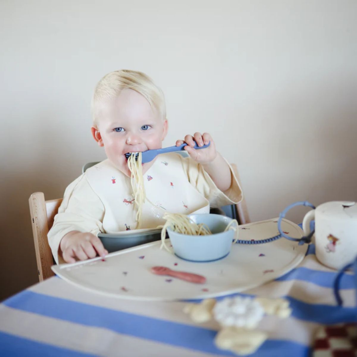 Mushie Silicone Suction Bowl - Tradewinds