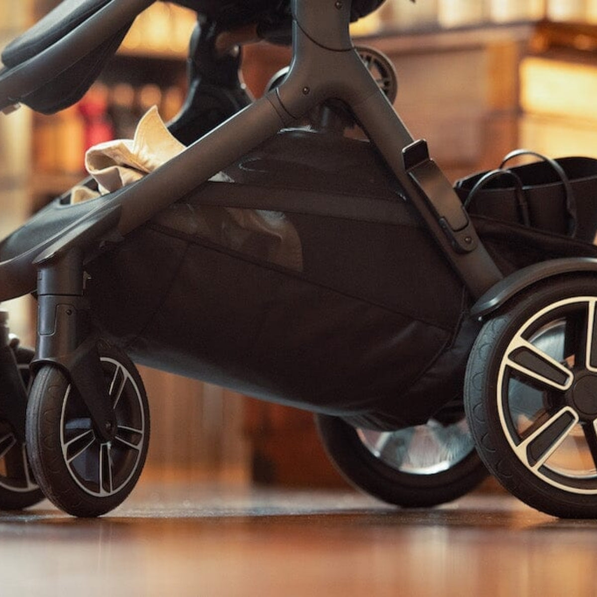 Nuna Demi Next + Pipa Urbn Travel System - Caviar