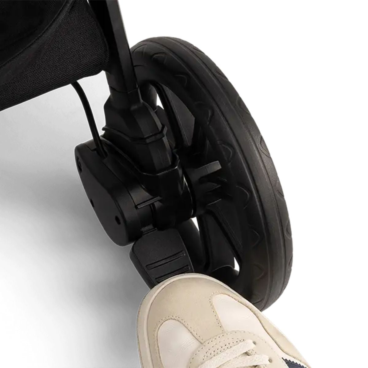 Nuna TRVL LX + PIPA urbn Travel System - Caviar/Chocolate on Luna Baby Store Miami