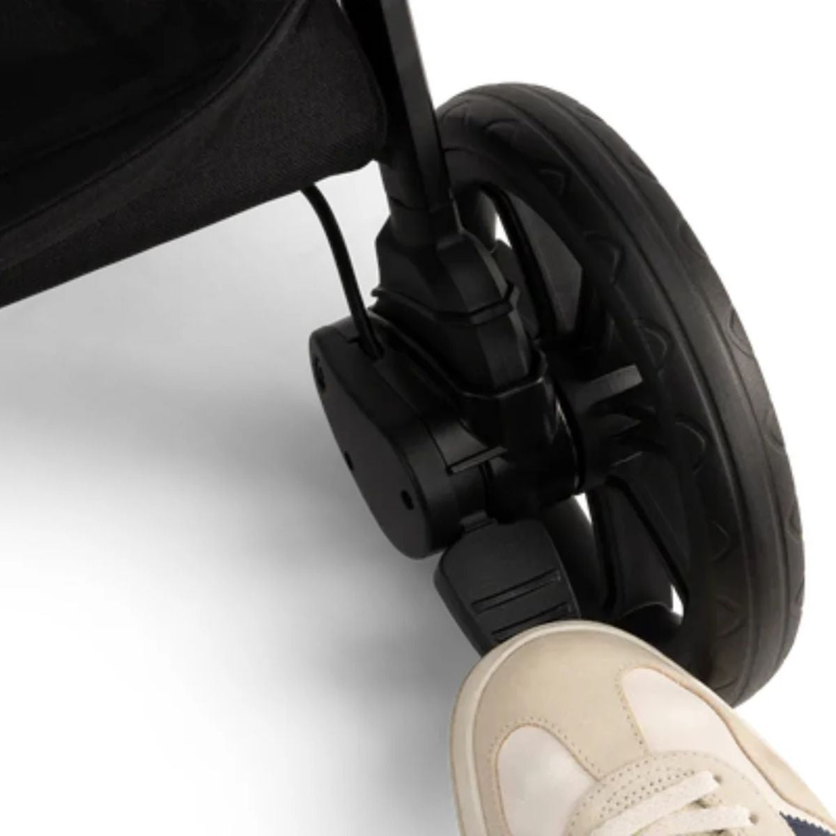 Nuna Trvl Lx Stroller - Caviar/Chocolate