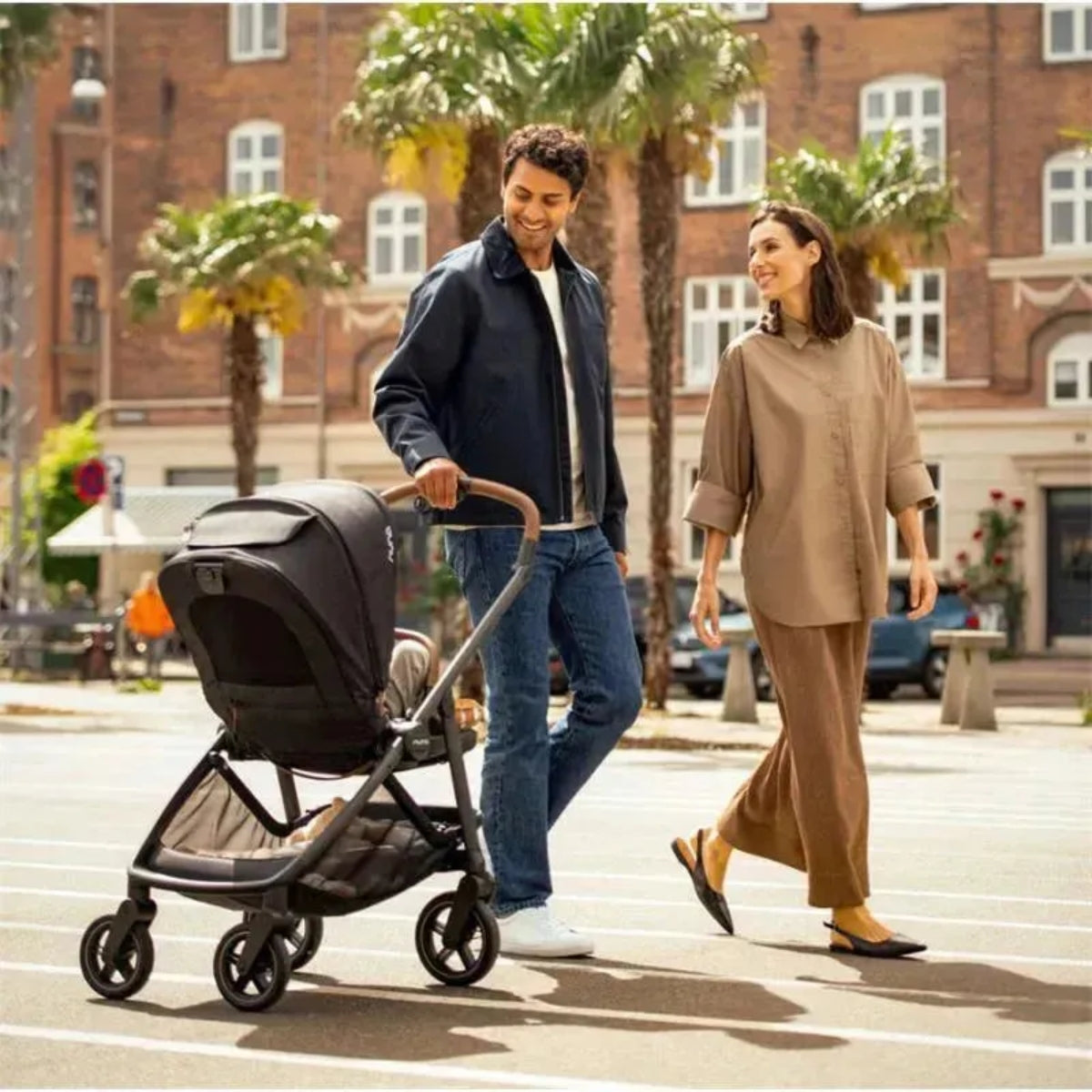 Nuna Swiv Stroller - Caviar on Luna Baby Store Miami