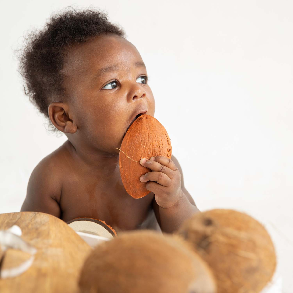 Olí & Carol Fruit Teether - Coco The Coconut - 100% Natural & Baby-Safe Materials
