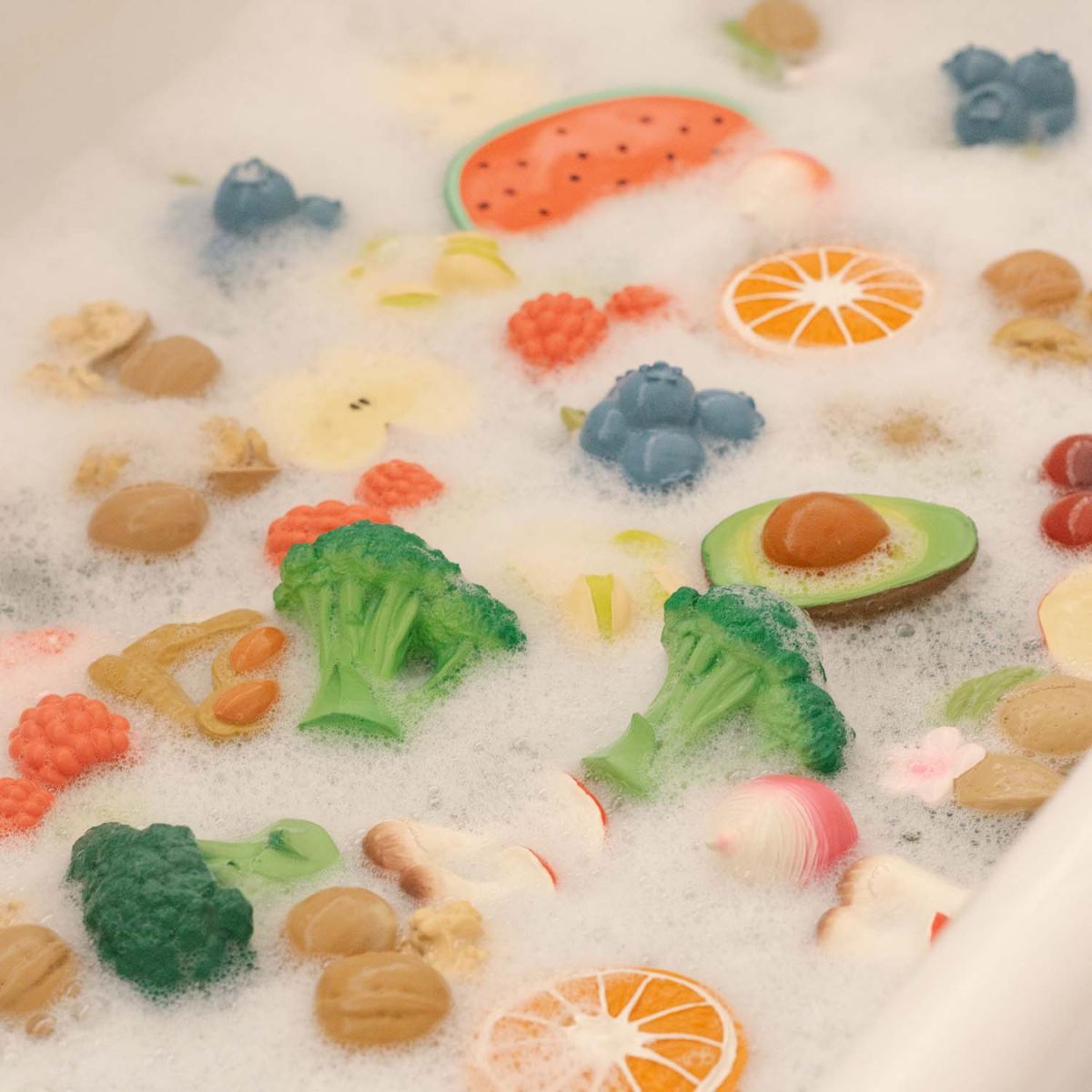 Olí & Carol Teether - Brucy the Broccoli