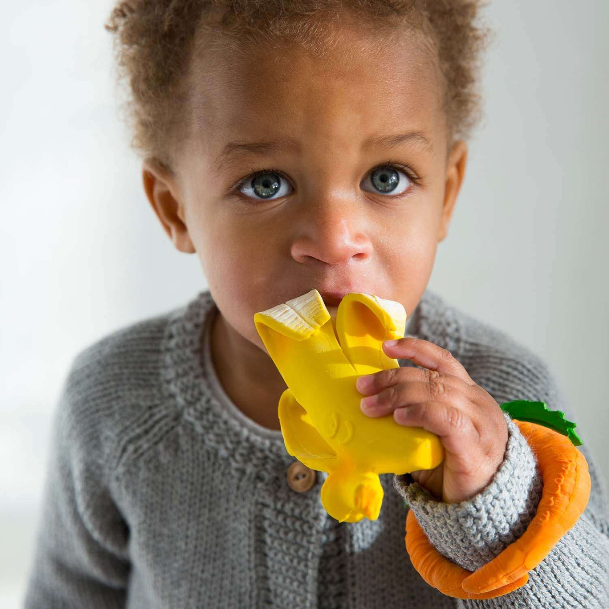 Olí & Carol Veggie Teether - Cathy The Carrot - 100% Natural & Baby-Safe Materials