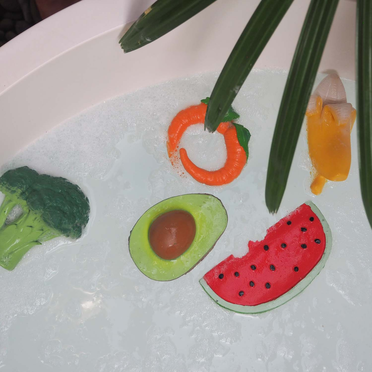 Olí & Carol Veggie Teether - Cathy The Carrot - Mold-Free, Hygienic Design