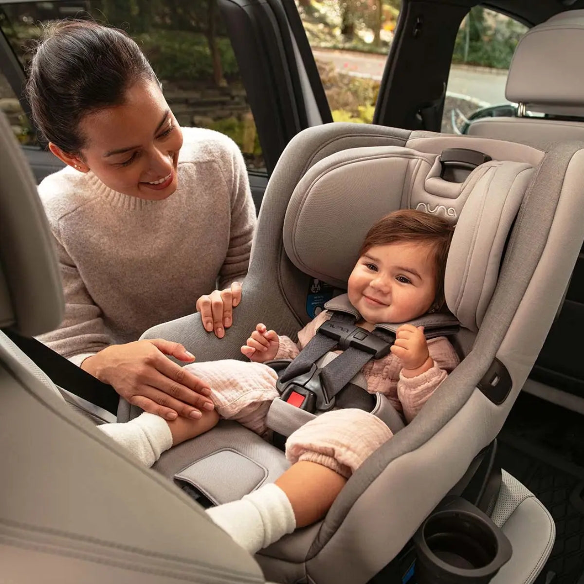 Nuna Rava Convertible Car Seat - Frost