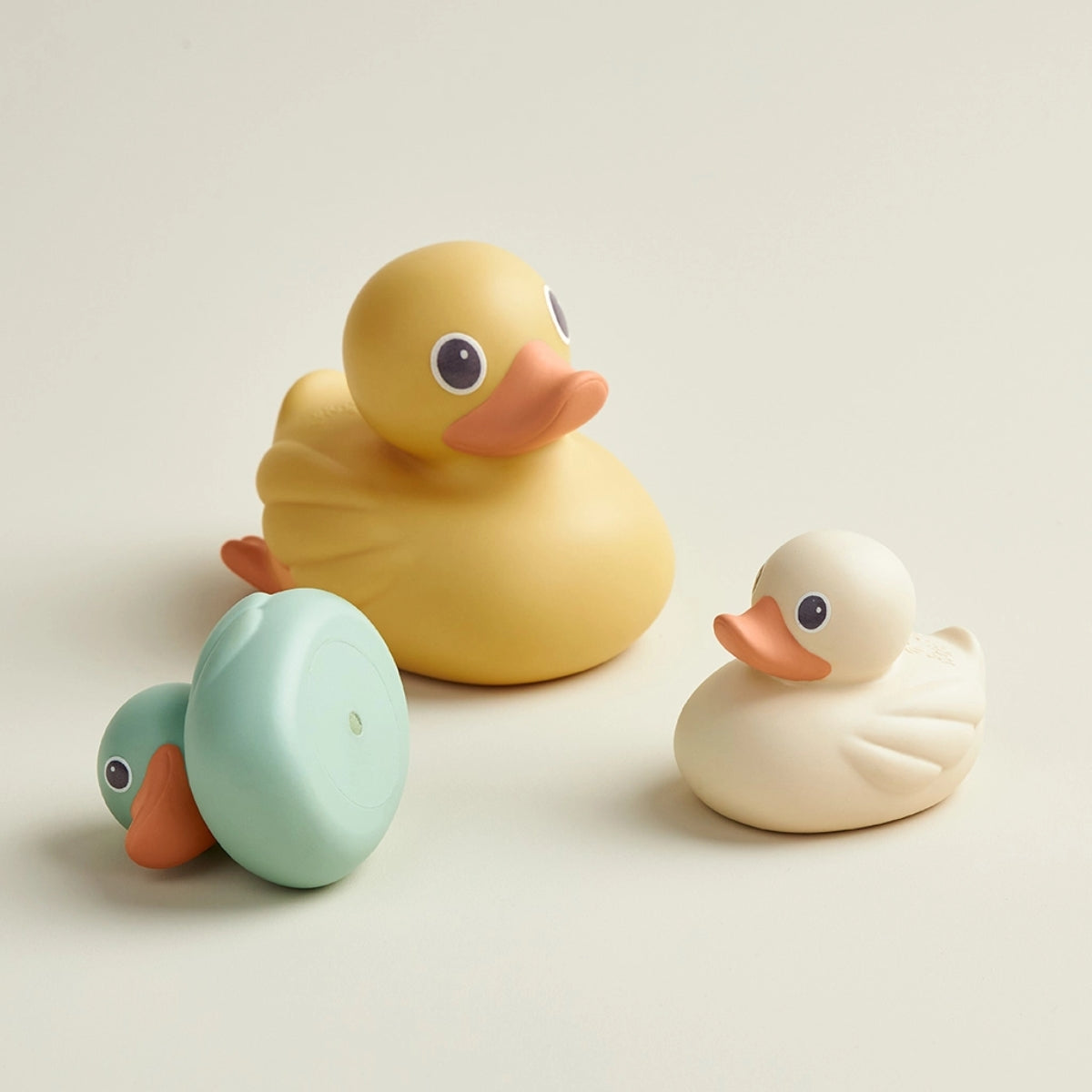 Itzy Ducky Family™ Bath Toy Set