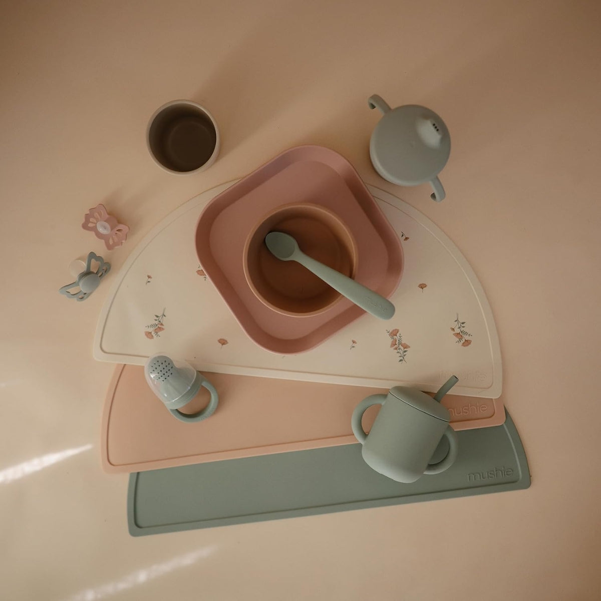 Mushie Square Dinnerware Plates Set of 2 Blush