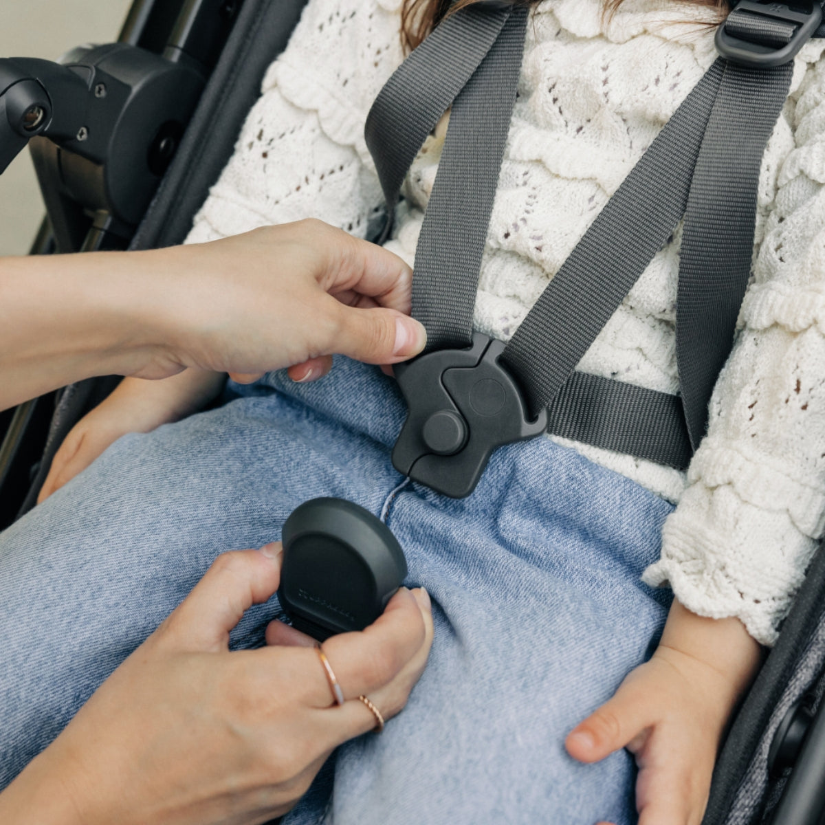 Uppababy Vista V3 Stroller - Greyson Charcoal Mélange/Carbon Frame/Saddle Leather