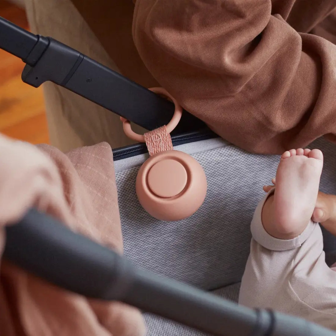 Hatch Rest Go Portable Sound Machine For Babies - Peach - Sleep Anywhere with Soothing Sounds