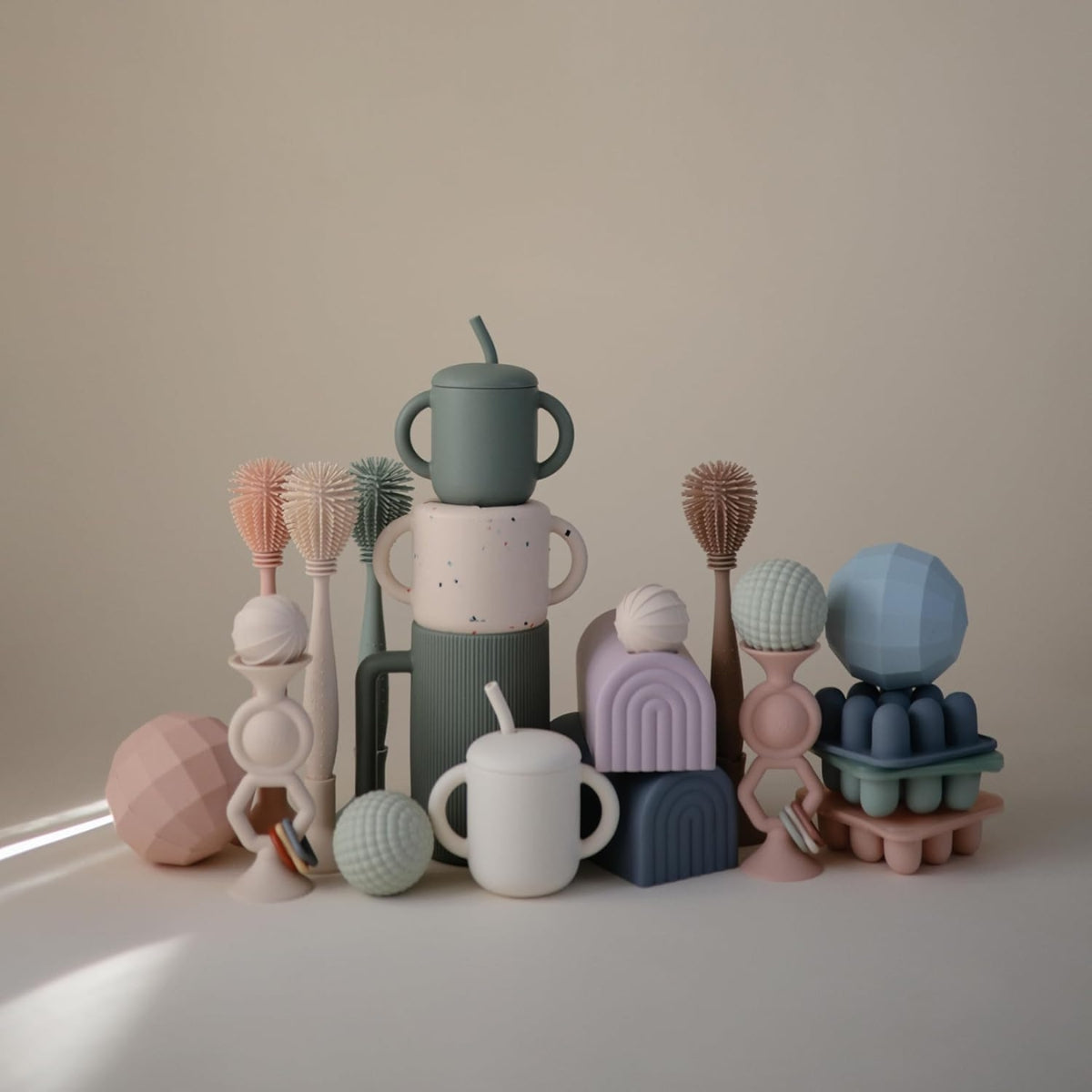 Mushie Silicone Baby Bottle Brush Shifting Sand