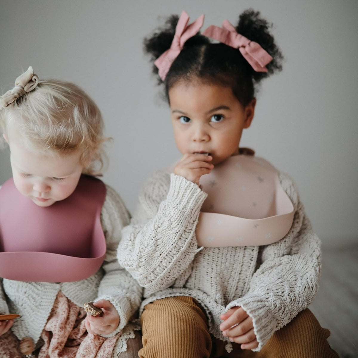 Mushie Silicone Baby Bib - Dusty Rose