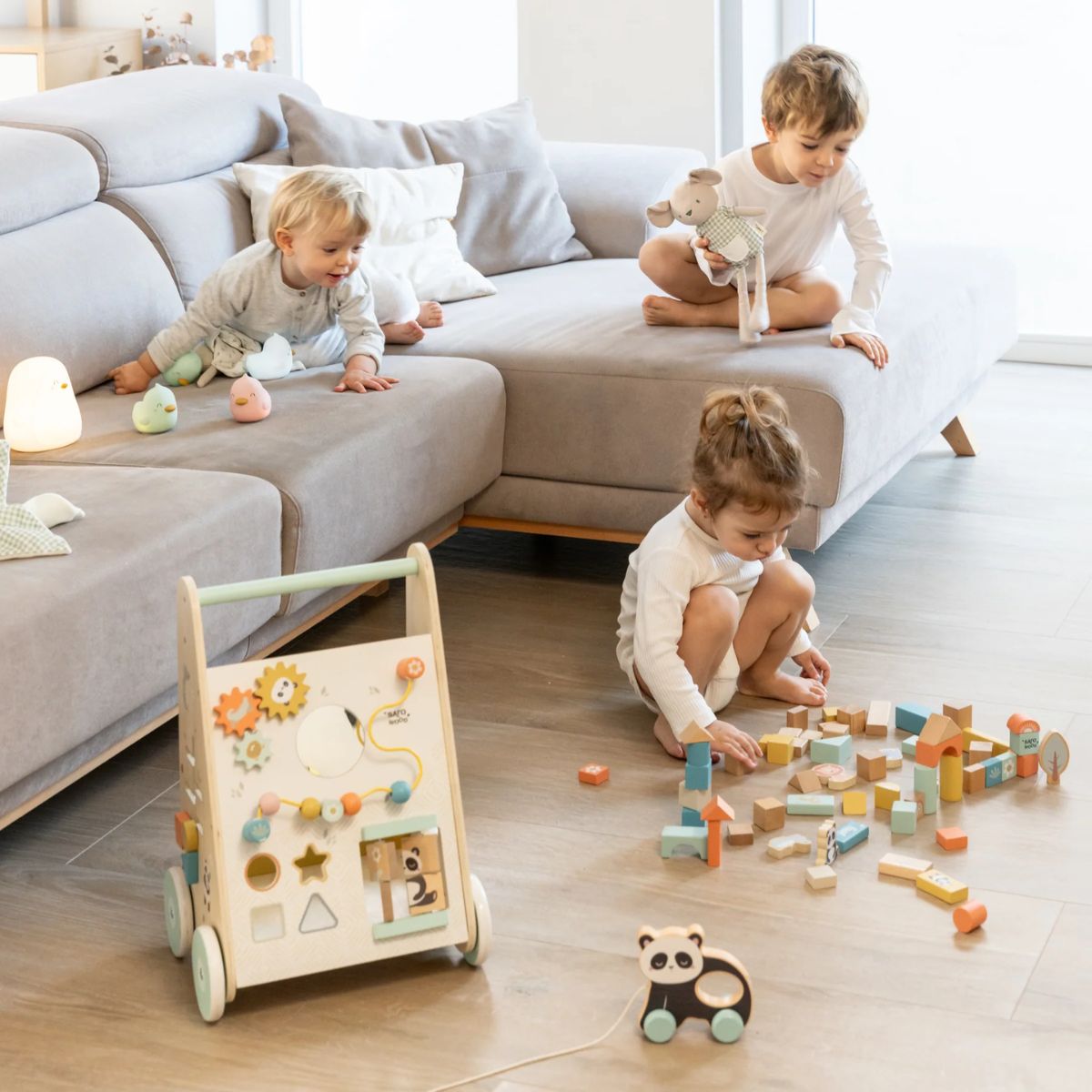 SARO Multi-Activity Walker - Durable & Multi-Activity Design
