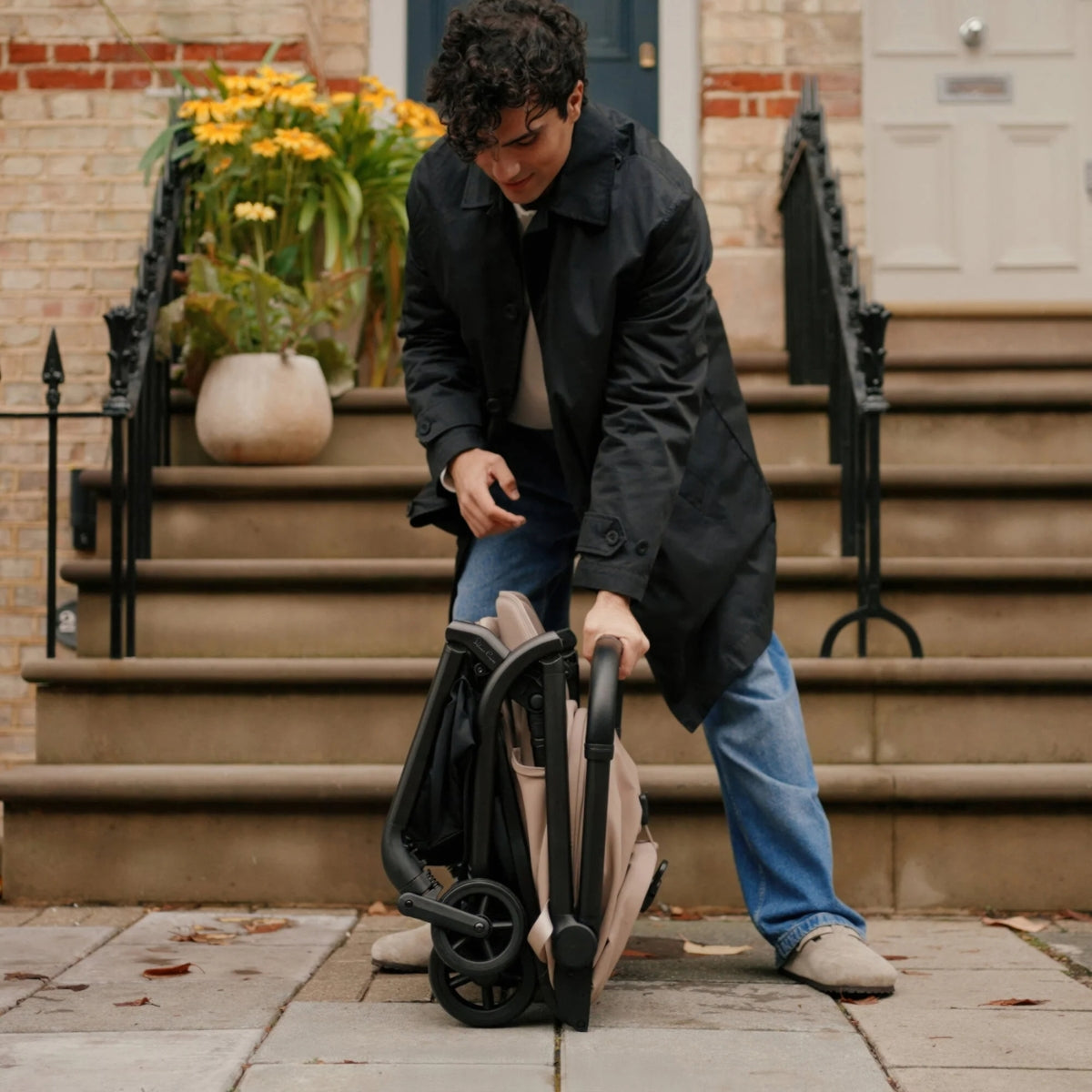 Silver Cross Nia Compact Travel Stroller - Chocolate