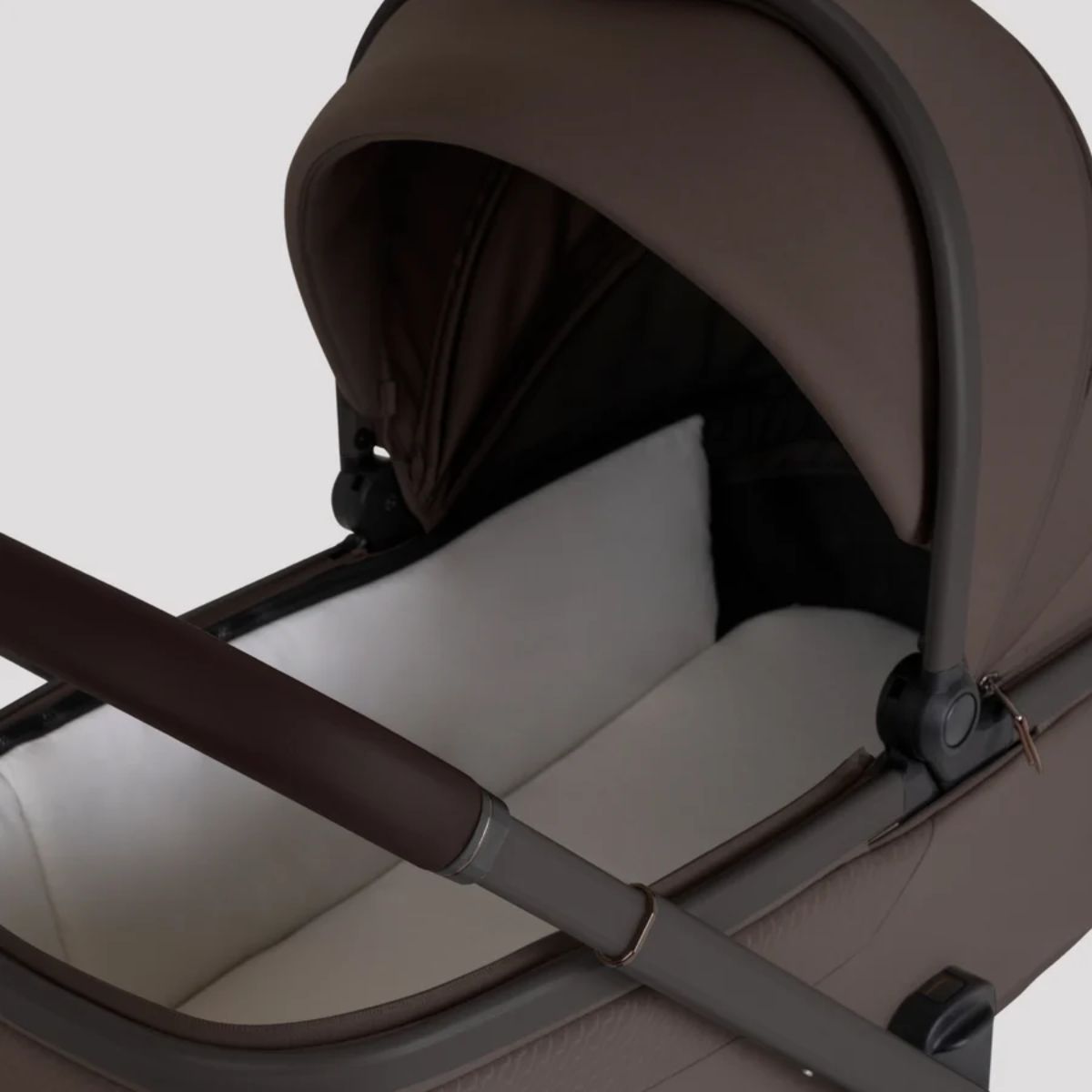 Silver Cross Cove 2 Compact Bassinet - Chocolate - Overnight Sleep Approved