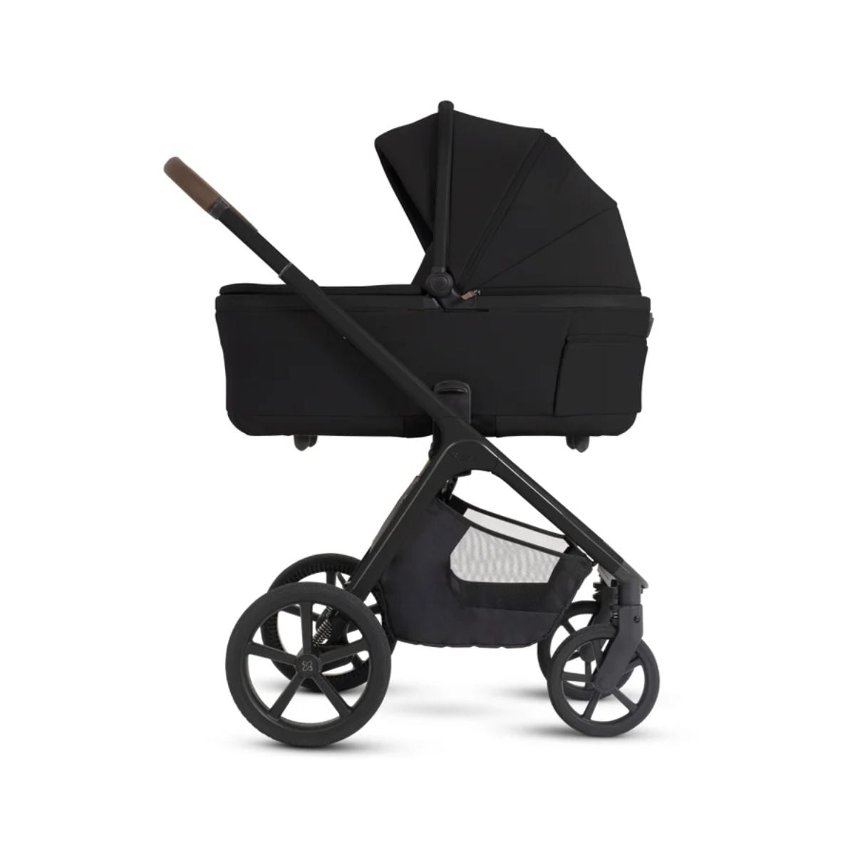 Silver Cross Cove 2 Compact Bassinet - Onyx on Luna Baby Store Miami