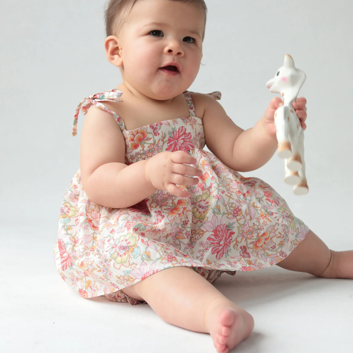 Sophie la Girafe Baby Teether, Safari Gift Box