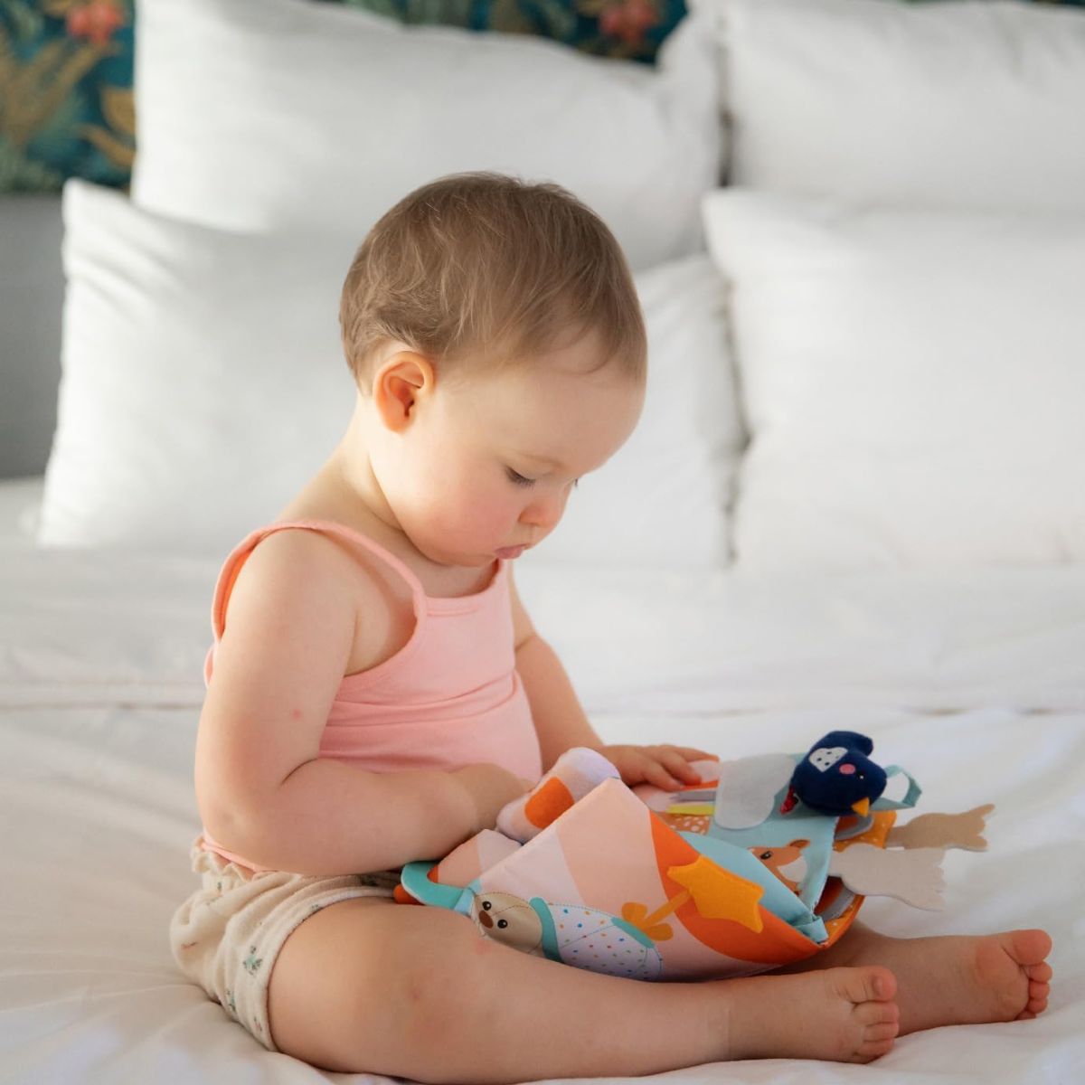 Sophie La Girafe Discovery Book