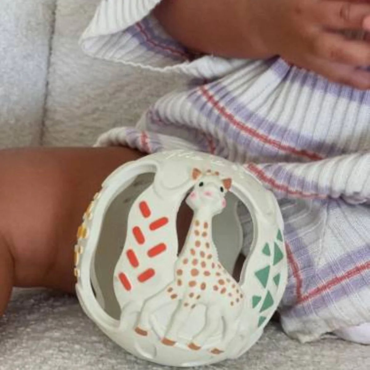 Sophie la Girafe Sensory Teething Ball on Luna Baby Store Miami