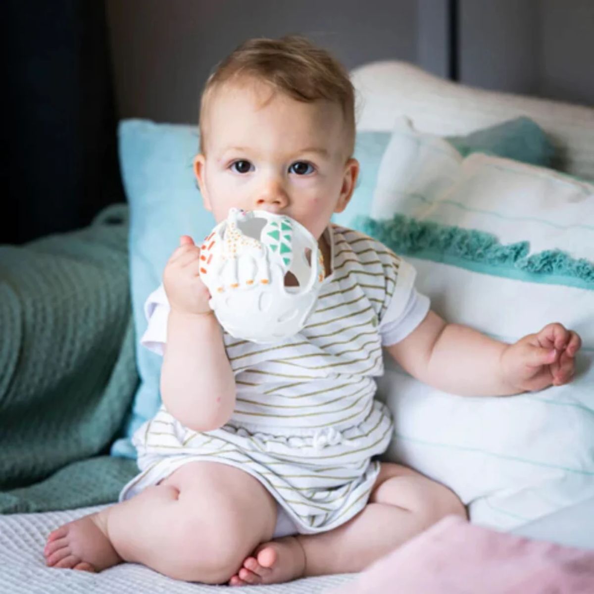 Sophie la Girafe Sensory Teething Ball