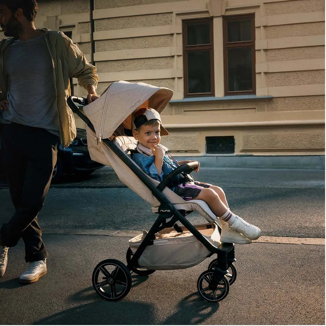 Nuna Trvl Lx Stroller Bmw Mica