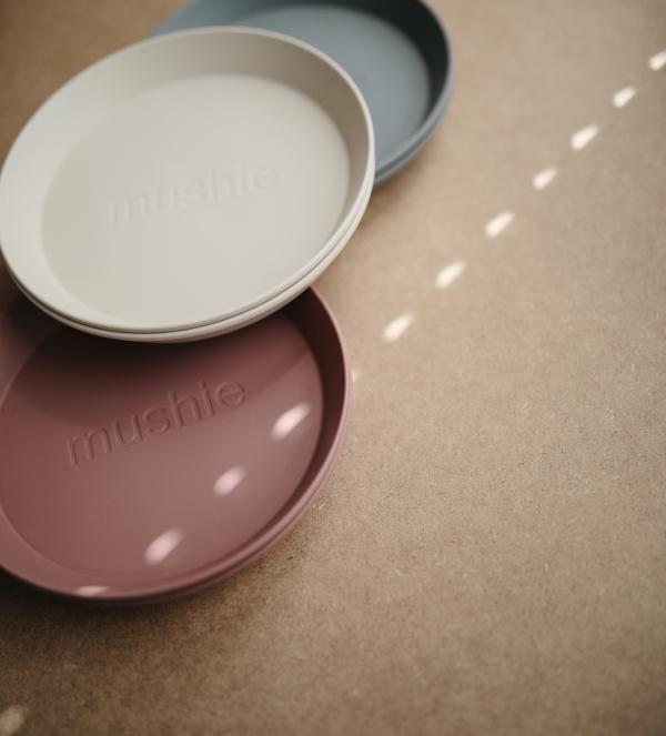Mushie Round Dinnerware Plates Set of 2 - Luna Baby Modern Store